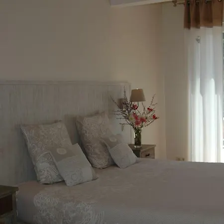 Couette-café Les Jardins De Soulane - Adults Only Belcastel-et-Buc
